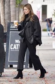 Alfred coffee studio city 12077 ventura pl , studio city, ca 91604 peet's coffee 12215 ventura blvd , studio city, ca 91604 Elizabeth Olsen At Alfred S Coffee In Studio City 12 05 2018 Hawtcelebs