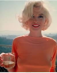 Why are people still in love with Marilyn Monroe?