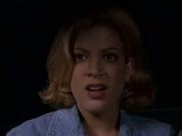 David catches Donna kissing Noah