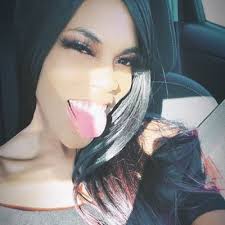 Ni-Ni Simone (@IamNiNiSimone)