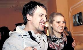 Сейчас старшему сыну актеров пять лет, а младшему — два года. Darya Melnikova Podarila Syna Suprugu Na Den Rozhdeniya