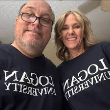 When will the court house time capsule be dug up?