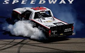 Preturi de la 39,99 lei. Nascar What Can We Expect Out Of Darrell Wallace Jr In His First Full Time Cup Series Season Page 4