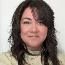 Renae Batty's Instagram, Twitter & Facebook