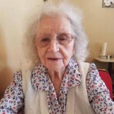 Barbara Paschal's Instagram, Twitter & Facebook