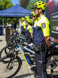 Polizei Frankfurt On Twitter Es Wird Sportlich Im Ffmverkehr Unsere Neue Fahrradstaffel Wurde Heute Vor Dem Polizeiprasidium Frankfurt Vorgestellt Worum Es Sich Bei Dem Pilotprojekt Handelt Und Wieso Wir Das