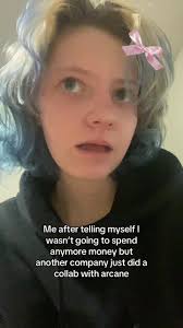 Me with my arctic fox caitlin blue hair #arcane