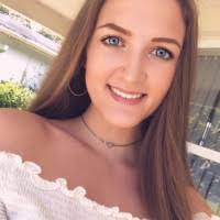 Lea Flynn's Instagram, Twitter & Facebook