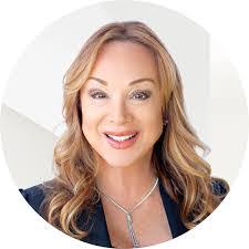 Tina Lucarelli's Instagram, Twitter & Facebook