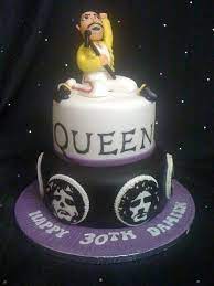 #psbackparadies #perivesaranintarifleri hey meine lieben,heute gibt es mal ein ganz anderes video.wie zeigen euch wie wir unsere geburtstags torte gezaubert. A Queen Inspired Cake Perfect For Any Rock Themed Celebration Queens Birthday Cake Queen Cakes Birthday Baking