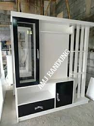 Produk ini cocok untuk mengisi ruangan dirumah anda, produk lemari hias ini akan menambah kesan mewah rumah anda. Jual Partisi Lemari Penyekat Ruangan Rak Hiyas Rak Pajangan Lemari Pajangan Murah Bandung Lemari Kayu Putih Di Lapak Amj Store Furnitur Bandung Bukalapak
