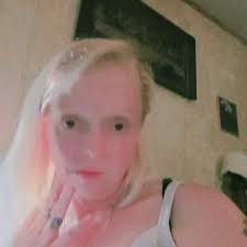 Danielle Knowles (@knowlesdanielle87) • Instagram photos and videos