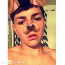 Cameron Cabral (@stacked_wavyboi)