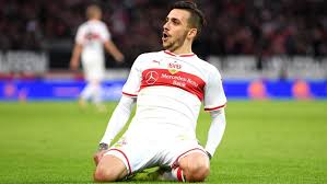 Gelbe karte für marco richter (fc augsburg) richter regt in einem akzeptablem maß über eine halbzeitfazit: Bundesliga Vfb Stuttgart Fc Augsburg Bundesliga 13 Spieltag Spielbericht