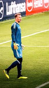 Manuel neuer is 6 feet 3 inches tall in height. 170 Manuel Neuer Ideas Manuel Neuer Bayern Bayern Munich