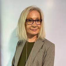 Anita Denman's Instagram, Twitter & Facebook