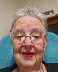 Elaine Watts's Instagram, Twitter & Facebook