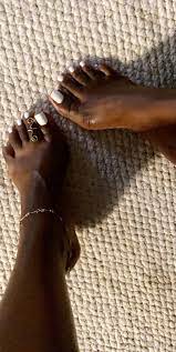 Fungal skin infections may also be caused by a fungus called malassezia. World Wide Feet On Twitter Ebony White Suckmytoesbihhx Toes