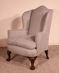Classic single seater upholstery button tufted home chesterfield queen anne tufted back wing chair item no. Queen Anne Armchair In Mahogany 19th Century For Sale At Pamono