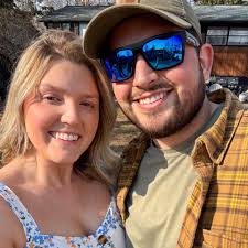 Whole neighborhood out of power off W Bromley Dr. @MEA