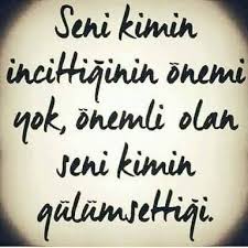 Sevgiliye Gulmek Ile Ilgili Guzel Sozler Cok Iyi Abi Cool Words Words Wise Quotes