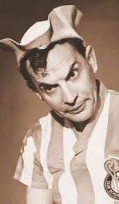 UN DIA COMO HOY 24 DE NOVIEMBRE PERO DEL AÑO 1993 MUERE ANTONIO ESPINO  "CLAVILLAZO". #clavillazo #historietas #historietamexicana #nuncamehaganeso  Sus padres Fidel Espino López y Berta Mora Calderón procrearon once hijos,  el