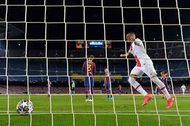 Striker polandia itu secara luar biasa mampu mengemas 15 gol dari 10. Top Skor Liga Champions Kylian Mbappe Langkahi Ronaldo Dan Messi Halaman All Kompas Com