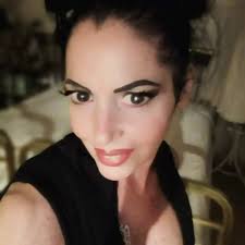 I've been remembering Tito Jackson these past few days and am saddened by  the loss of such an amazing person. I truly admired his skill, talent, and  on-stage presence. My thoughts go