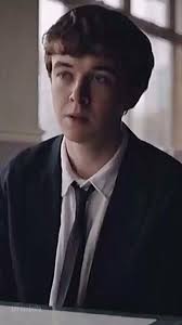 James: 👁_👁 Alex: 😀😆 jaja #alexlawther #james #theendofthefxxxingworld  #theendofthefuckingworld