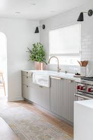 splashbacks and grey kitchen tiles