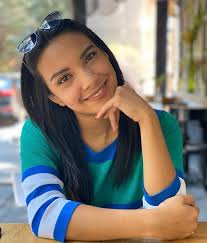 Alexandra Palacios's Instagram, Twitter & Facebook