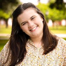 MISSION MONDAY: Jennifer Lee (Brown)** Jennifer Lee (Brown), Class of 2014  is about to transition away from working in campus ministry after this  week. Before she does so, we want to celebrate