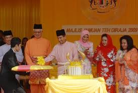 He was installed as the sultan of terengganu in 1981 and tengku. Flickriver Most Interesting Photos Tagged With Queenofmalaysia