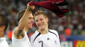 Ende 2017 führte schweinsteiger die hauptbetriebsstätte des bayrischen textilunternehmens anita ohne unterbrechung der produktion in mehrere neubauten. Bastian Schweinsteiger Funf Momente Die Wir Nicht Vergessen Werden Stern De