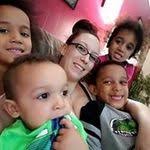 Kelly Mozingo's Instagram, Twitter & Facebook