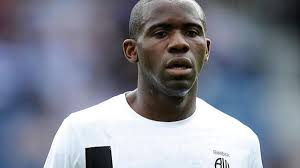 Muamba falls on the pitch get well soon mate! Kein Tag Wie Jeder Andere Fabrice Muamba Kehrt Nach Herzstillstand Ins Leben Zuruck Eurosport
