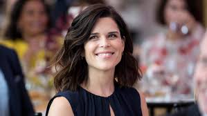 Neve synonyms, neve pronunciation, neve translation, english dictionary definition of neve. Netflix S The Lincoln Lawyer Ropes In Neve Campbell Cinema Express