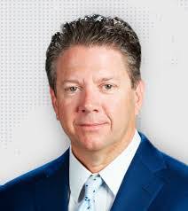 Ben Wakefield's Instagram, Twitter & Facebook