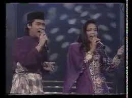 Download hungama music app to get access to unlimited free songs, free movies, latest music videos, online radio, new tv shows and much more at hungama. Ziana Zain Awie Senja Nan Merah Lagu Mp3 Mp3 Dragon