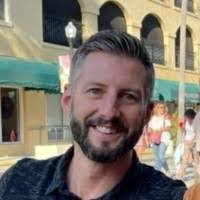 Othon Perales's Instagram, Twitter & Facebook