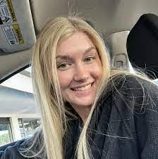 Josie Rowan's Instagram, Twitter & Facebook