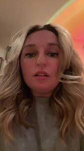 snow sniffer in the most innocent way possible ❄️