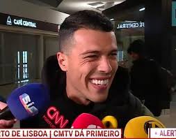 Jeff Medina (@JeffMedina49)