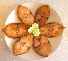 Fish Pan Fried Spanish Mackerel Fillet Aka Batang Fish Decorated With Flower Shaped Cucumber Slices To Enhance The Present Spanish Mackerel Mackerel Fillet