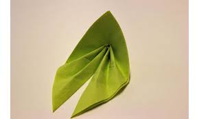 Neben dem einfachen tafelspitz, gibt es auch noch den doppelten tafelspitz. Servietten Falten Effektvolle Tischdeko Von Schnell Bis Edel Chefkoch De