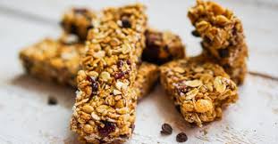 Recette De Barres Dietetiques Aux Flocons D Avoine Et Raisins Secs Recette Barres Granola Maison Granola Barre Barres De Cereales Saines