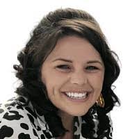 Hillary Moye's Instagram, Twitter & Facebook