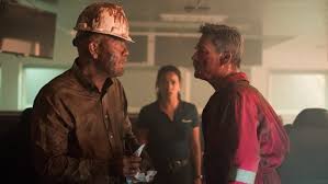 Mark wahlberg stars in the trailer for deepwater horizon. Deepwater Horizon Movie Deepwater Horizon Review And Rating