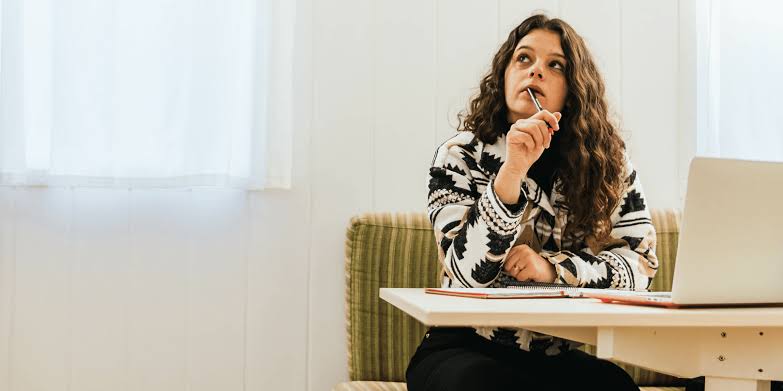creative woman in the AI era