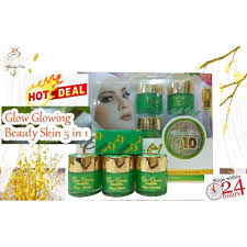 The most important step to getting glowing skin is creating a skincare routine that works for you. Glow Glowing Set Skincare 5in1 Original Shopee Malaysia